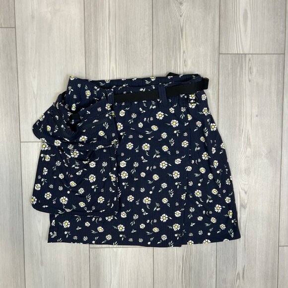 Duluth Womens Small Heirloom Gardening Skort With Belt Bag Hiking Navy Floral - Picture 1 of 13
